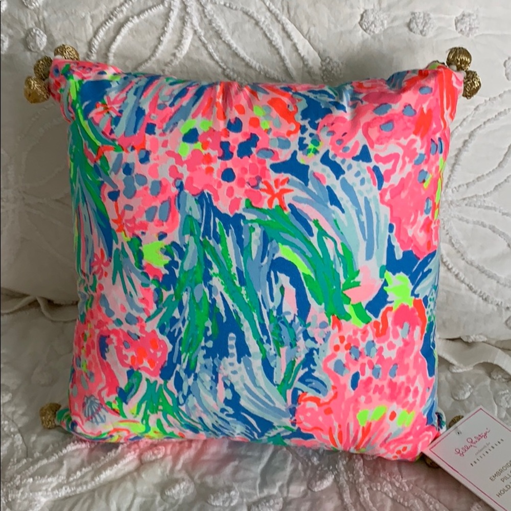 NWT Lilly Pulitzer pillow by Pottery Barn